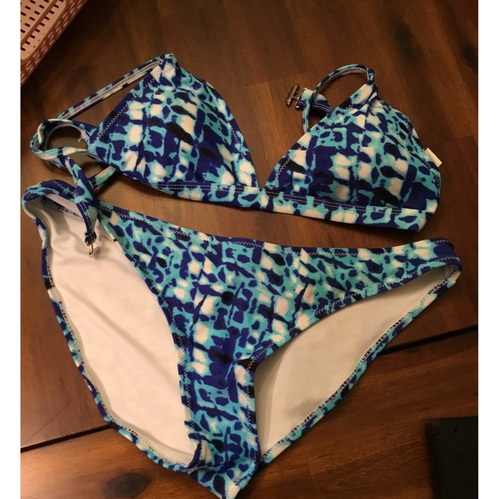 CUP SHE BIKINI SET Size Medium